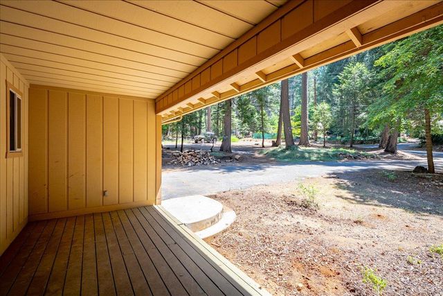 2226 Blair Rd, Pollock Pines, CA 95726
