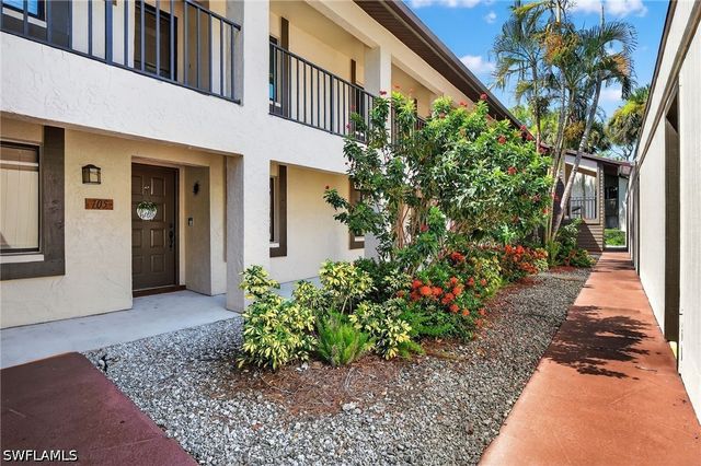 5857 Rattlesnake Hammock RD N 106, Naples, FL 34113