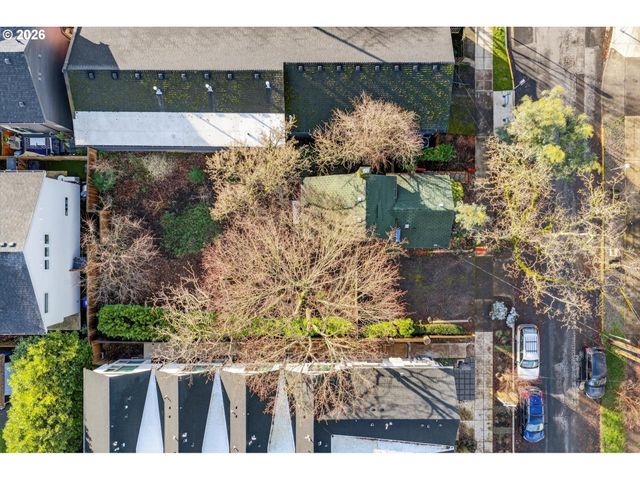 7512 N BERKELEY Ave, Portland, OR 97203