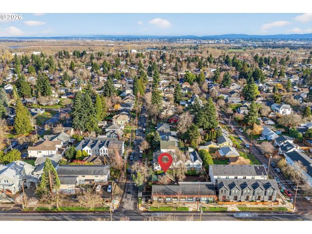 7512 N BERKELEY Ave, Portland, OR 97203