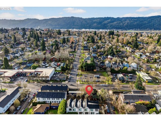 7512 N BERKELEY Ave, Portland, OR 97203