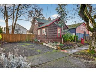 7512 N BERKELEY Ave, Portland, OR 97203