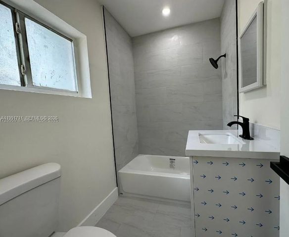 1514 SW 6th St 4, Miami, FL 33135