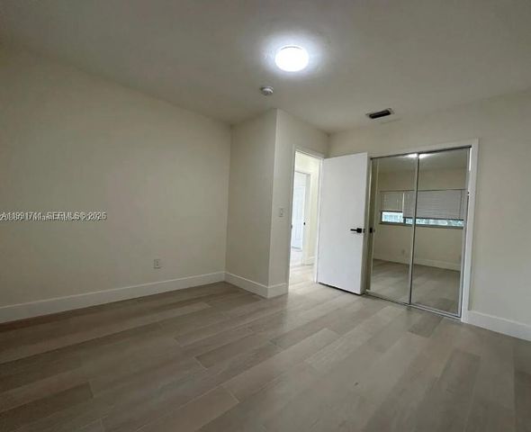 1514 SW 6th St 4, Miami, FL 33135