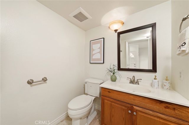 130 Almador, Irvine, CA 92614