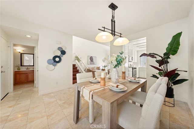 130 Almador, Irvine, CA 92614
