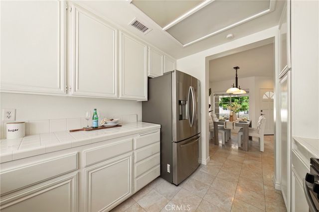 130 Almador, Irvine, CA 92614