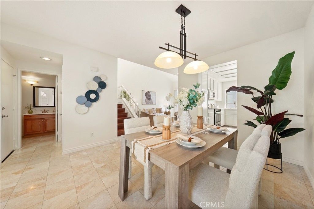 130 Almador, Irvine, CA 92614 — photo 5