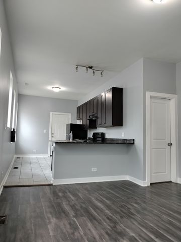 6501 S Justine Street 1W, Chicago, IL 60636