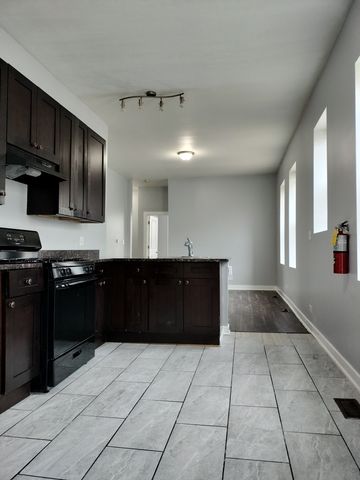 6501 S Justine Street 1W, Chicago, IL 60636