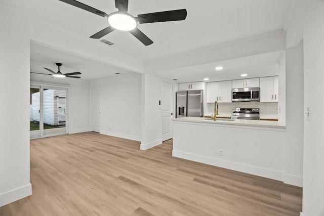 5891 Rambler Rose Way, West Palm Beach, FL 33415