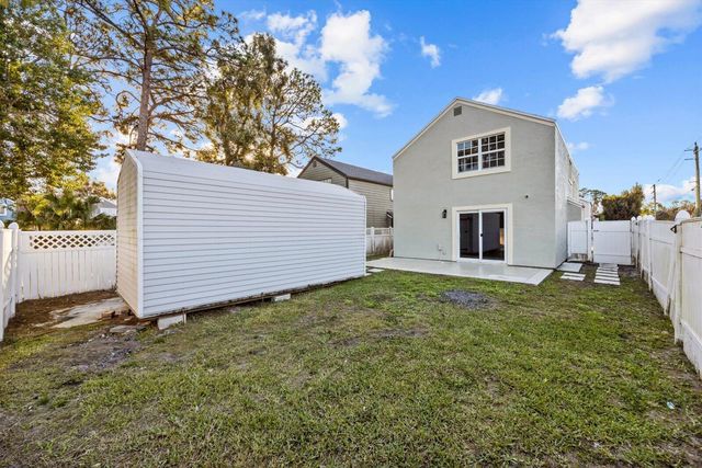 5891 Rambler Rose Way, West Palm Beach, FL 33415