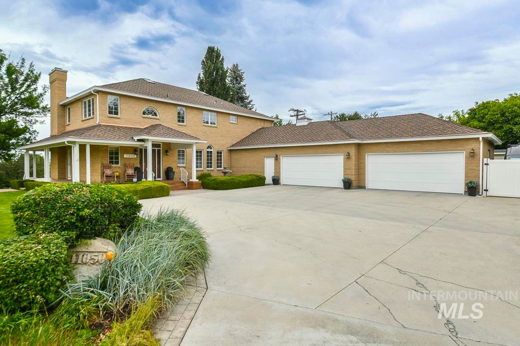 11050 W Edgehill Dr, Boise, ID 83709