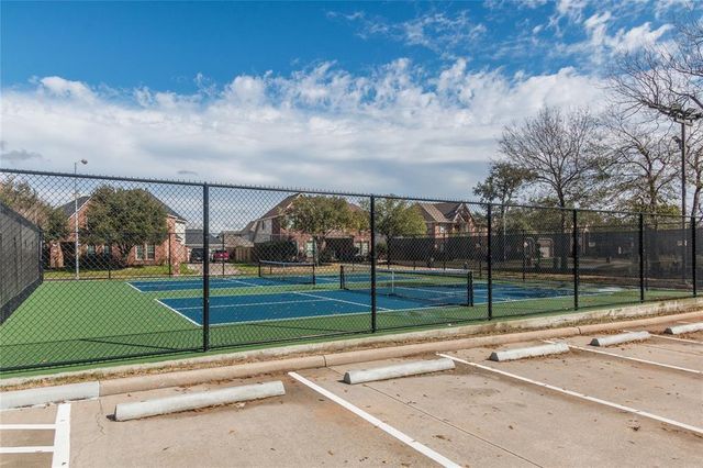 723 Cypresswood Cove, Spring, TX 77373