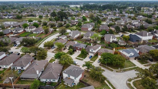 723 Cypresswood Cove, Spring, TX 77373