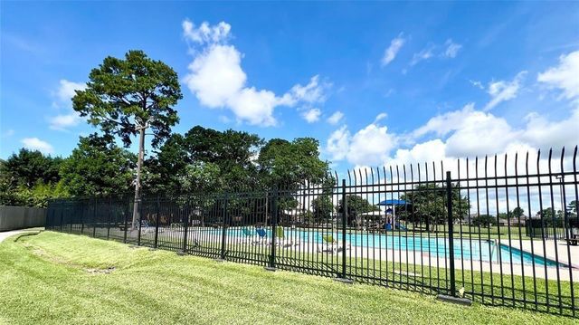 723 Cypresswood Cove, Spring, TX 77373