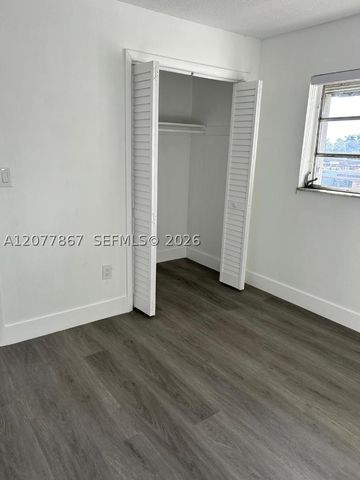 15201 NE 6th Ave C302, Miami, FL 33162