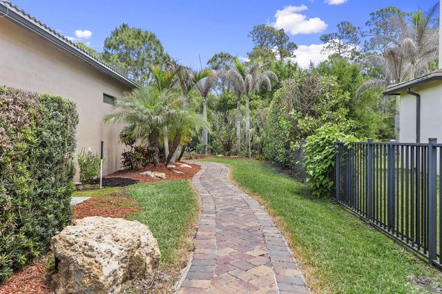 4801 SW Gossamer Circle, Palm City, FL 34990