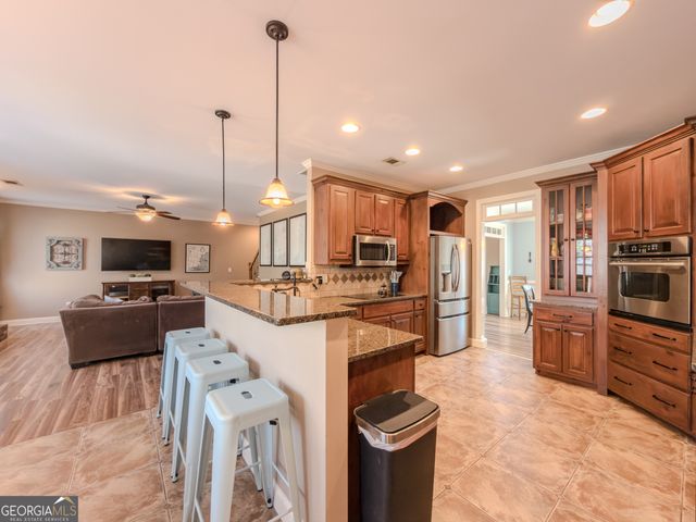 176 Cypress Cove Court, Grayson, GA 30017