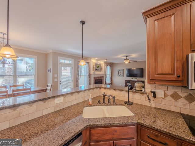 176 Cypress Cove Court, Grayson, GA 30017
