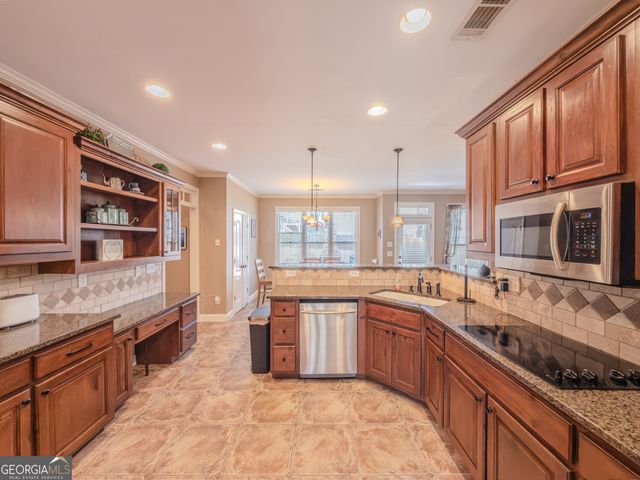 176 Cypress Cove Court, Grayson, GA 30017