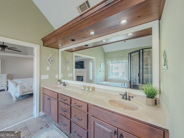176 Cypress Cove Court, Grayson, GA 30017