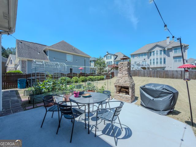 176 Cypress Cove Court, Grayson, GA 30017