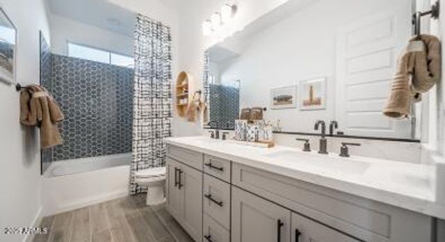 18956 E DRUIDS GLEN Road, Queen Creek, AZ 85142