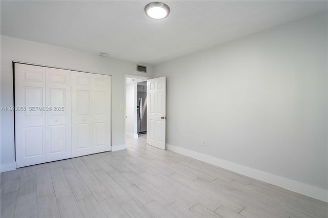 465 NE 59th St 27, Miami, FL 33137