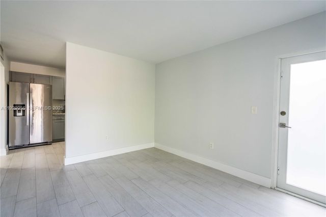 465 NE 59th St 27, Miami, FL 33137