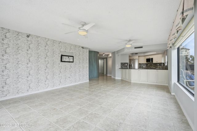 1951 OCEAN Drive S 1B, Jacksonville Beach, FL 32250