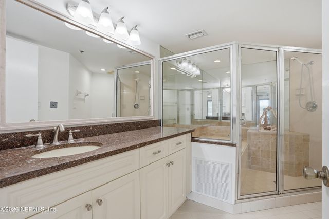 1951 OCEAN Drive S 1B, Jacksonville Beach, FL 32250