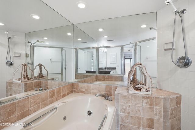 1951 OCEAN Drive S 1B, Jacksonville Beach, FL 32250