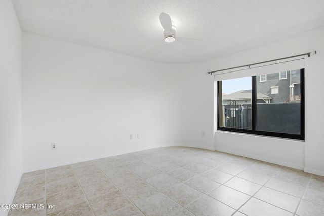 1951 OCEAN Drive S 1B, Jacksonville Beach, FL 32250