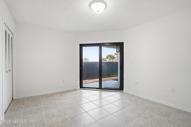 1951 OCEAN Drive S 1B, Jacksonville Beach, FL 32250
