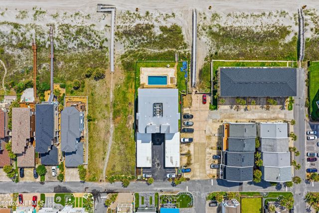 1951 OCEAN Drive S 1B, Jacksonville Beach, FL 32250