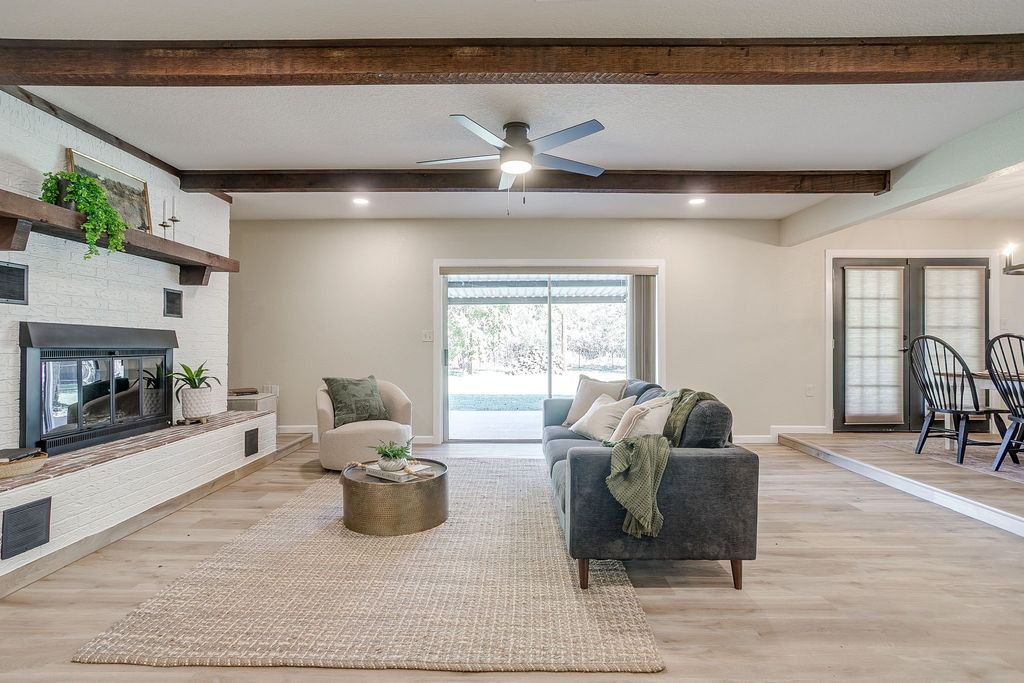 102 33rd Street, Mineral Wells, TX 76067