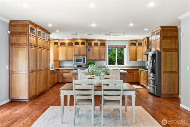 3717 Olympic Boulevard W, University Place, WA 98466