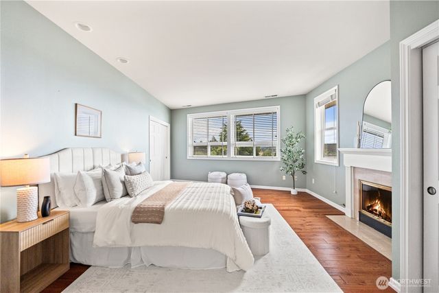 3717 Olympic Boulevard W, University Place, WA 98466