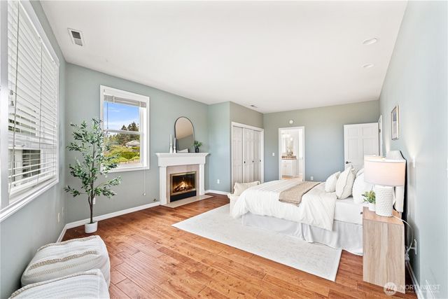 3717 Olympic Boulevard W, University Place, WA 98466