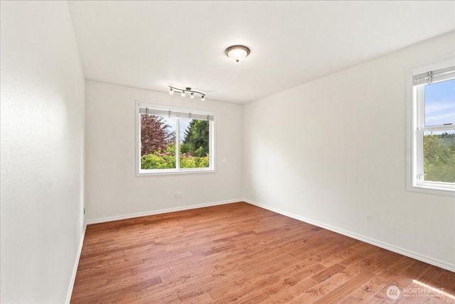 3717 Olympic Boulevard W, University Place, WA 98466