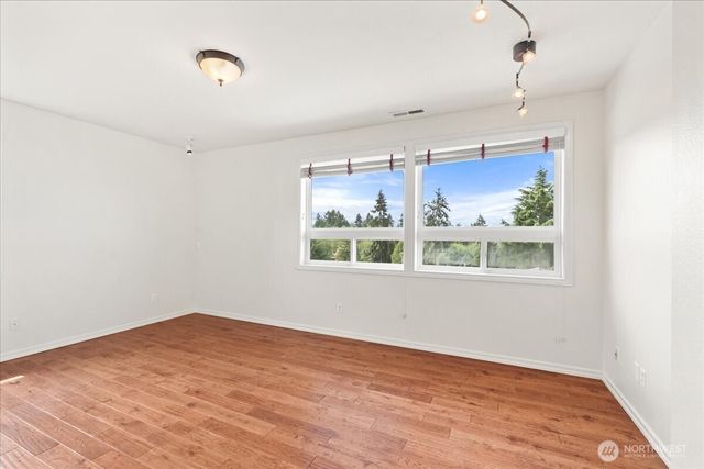 3717 Olympic Boulevard W, University Place, WA 98466