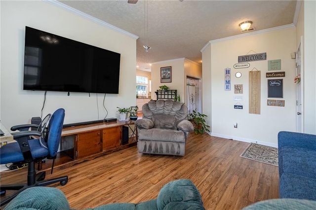 166 Windcroft Circle NW, Acworth, GA 30101