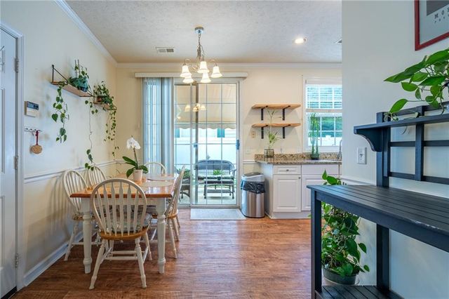 166 Windcroft Circle NW, Acworth, GA 30101