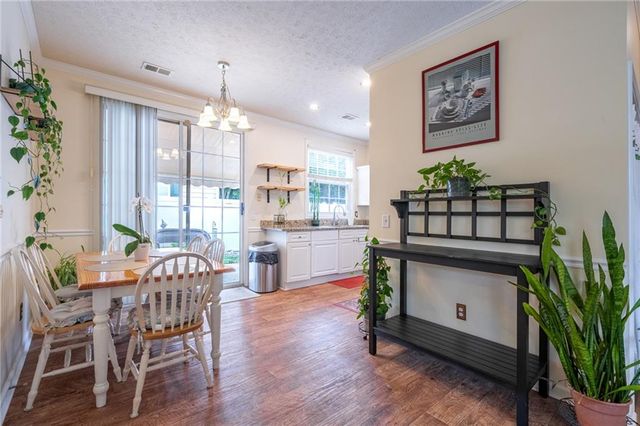 166 Windcroft Circle NW, Acworth, GA 30101