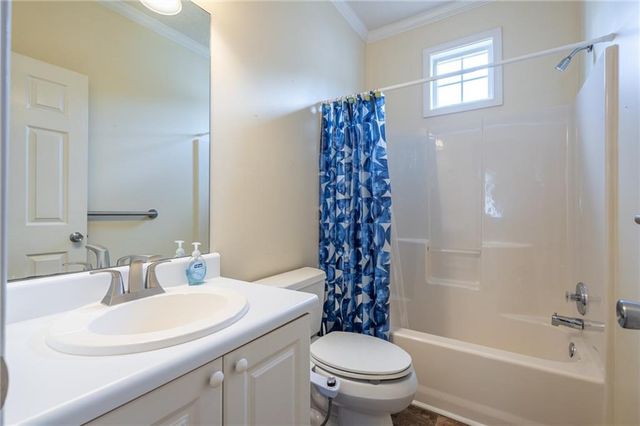 166 Windcroft Circle NW, Acworth, GA 30101