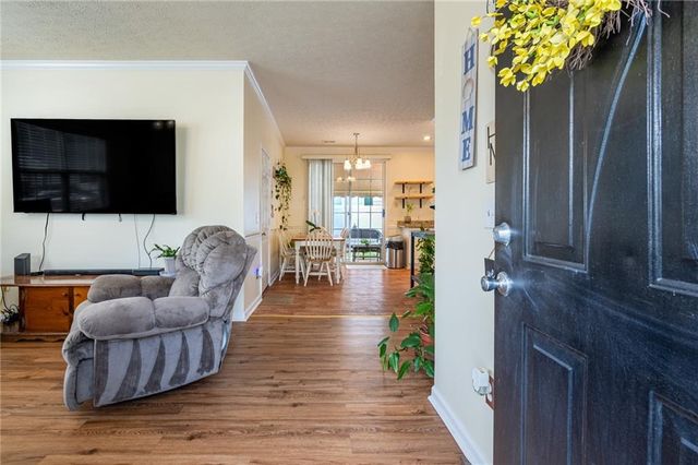 166 Windcroft Circle NW, Acworth, GA 30101