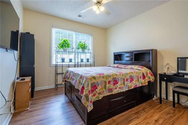 166 Windcroft Circle NW, Acworth, GA 30101