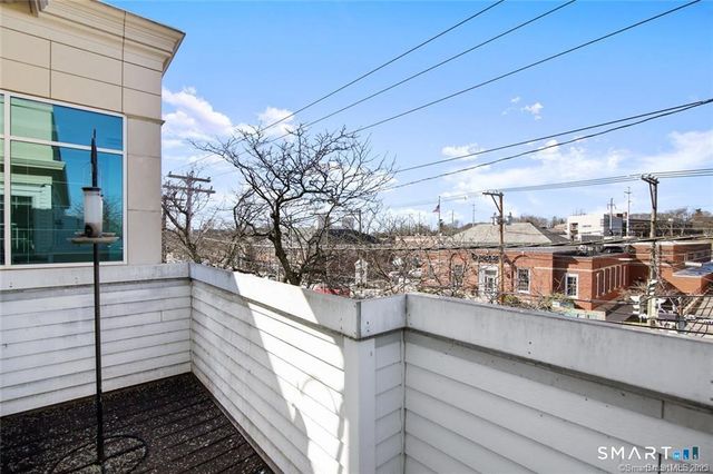 1241 Post Road, Fairfield, CT 06824