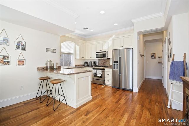 1241 Post Road, Fairfield, CT 06824